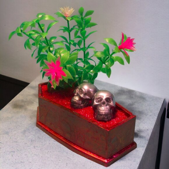 Aquarium Decoration  - Pink Coffin & Skulls with Flower Plant. - Picture 4 of 7